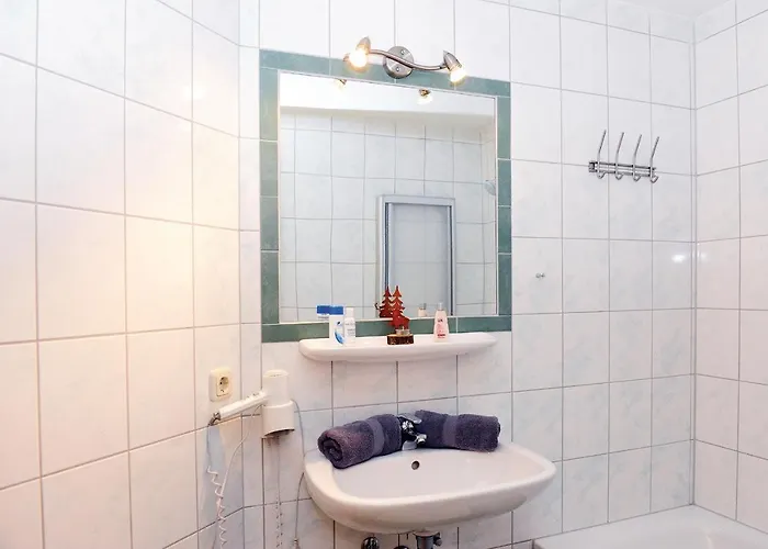 Glemmy Daire Viehhofen